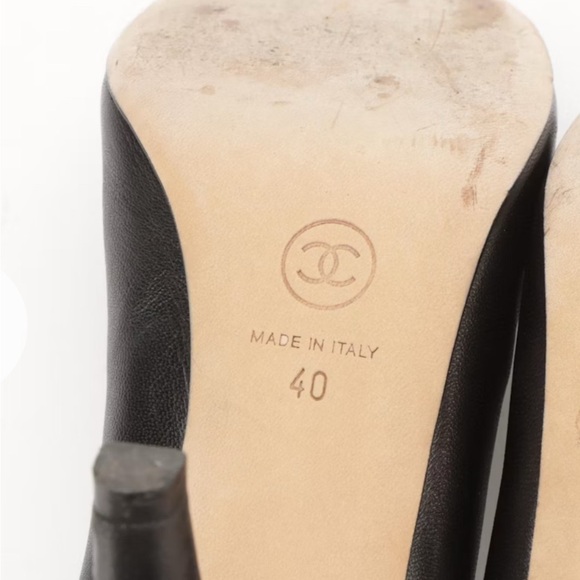 CHANEL CLASSIC GATHERED BLACK LAMBSKIN PATENT ROUND TOE PUMPS SZ 40 - Picture 8 of 8